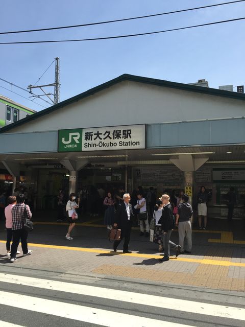 JR新大久保駅.JPG