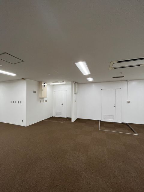名古屋情報センター2F室内 (11).jpg