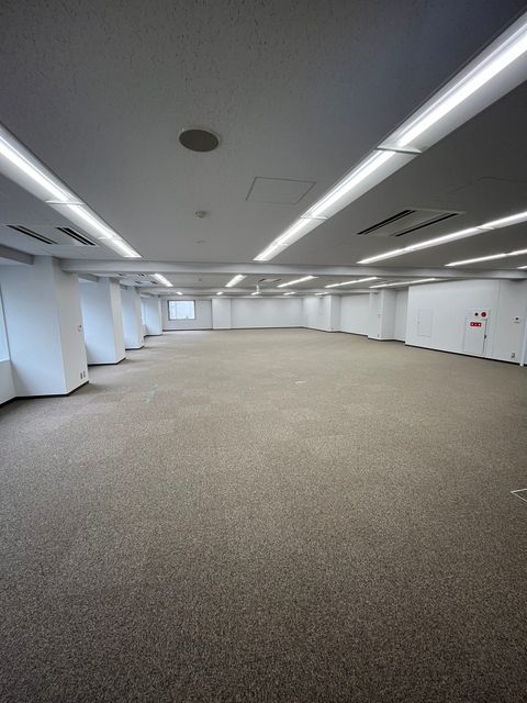 三井住友銀行高麗橋ビル3階 (1).jpg