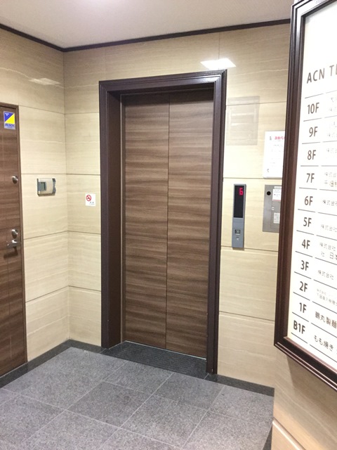 エレベーター.JPG