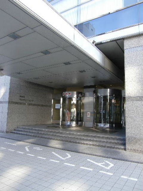 NHK名古屋放送センター正面.jpg