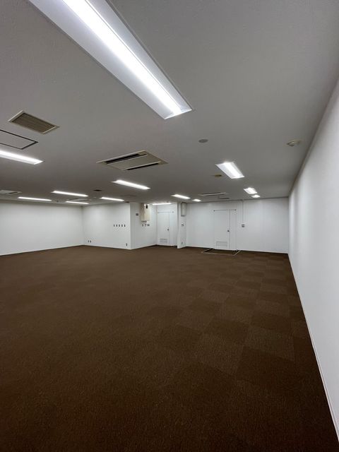 名古屋情報センター2F室内 (6).jpg